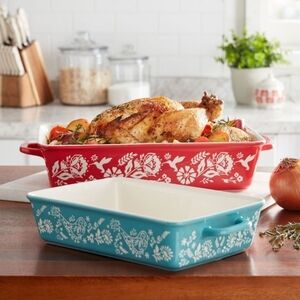 Pioneer Woman Mazie Baker Set